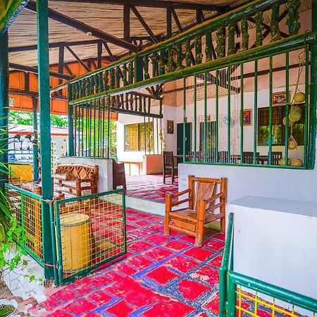 Oyo 875 Madhavi Beach Resort Balibago Bagian luar foto