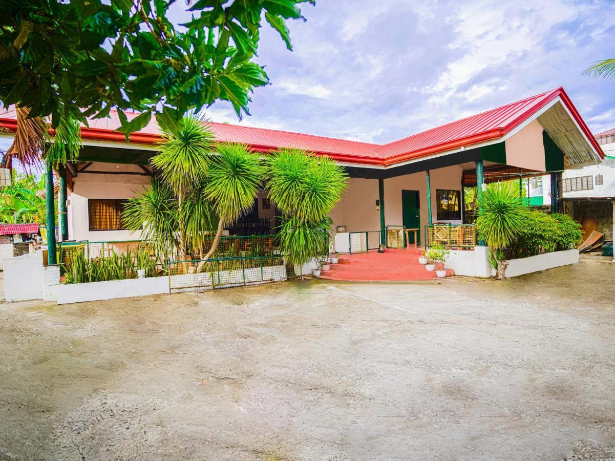 Oyo 875 Madhavi Beach Resort Balibago Bagian luar foto