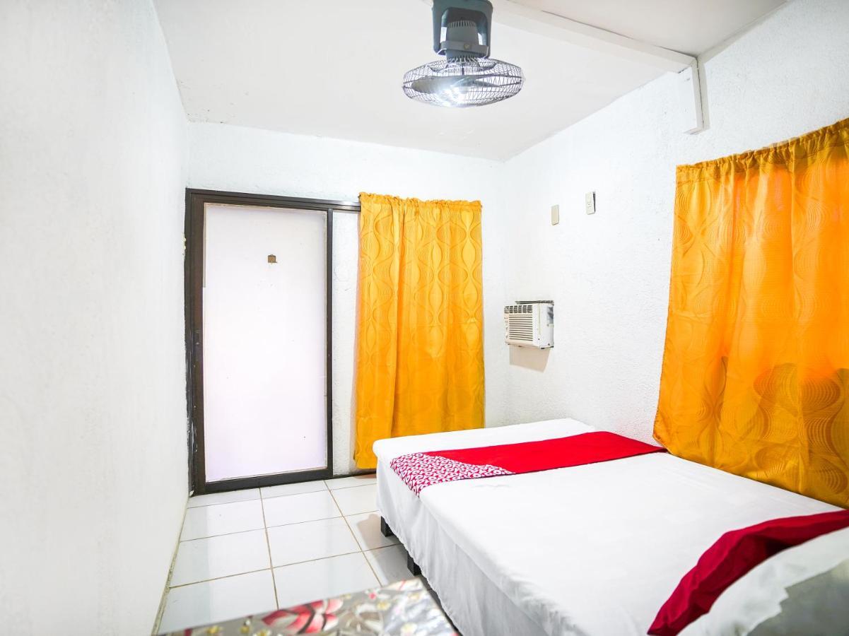Oyo 875 Madhavi Beach Resort Balibago Bagian luar foto